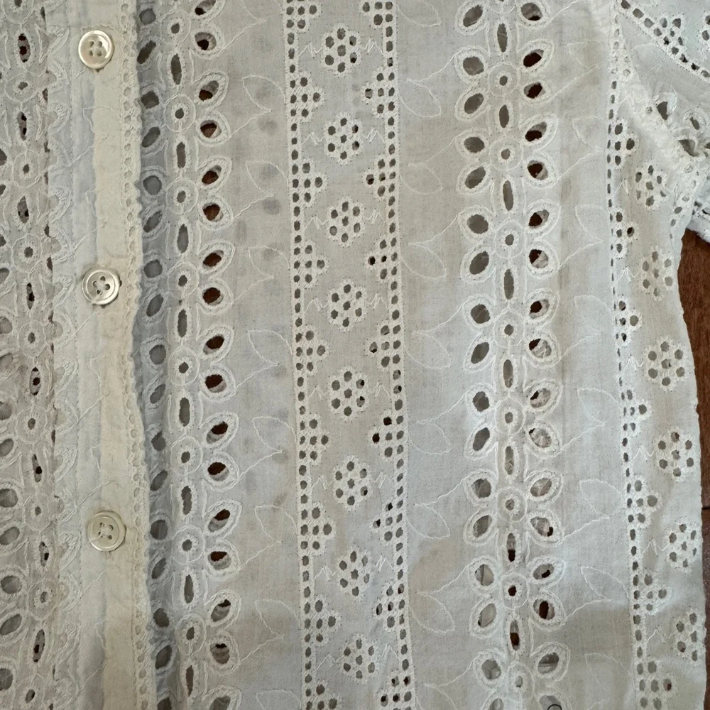 Club Monaco eyelet button up shirt - Picture 3 of 5